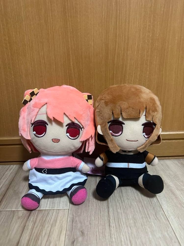 カラフルピーチ　ねそべりBIGぬいぐるみ　のあ　えと　2体セット Amazon.co.jp: カラフルピーチ ねそべり BIG ぬいぐるみ から